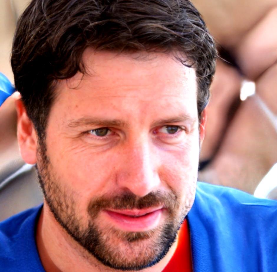 Retrato de Emiliano, cliente satisfecho